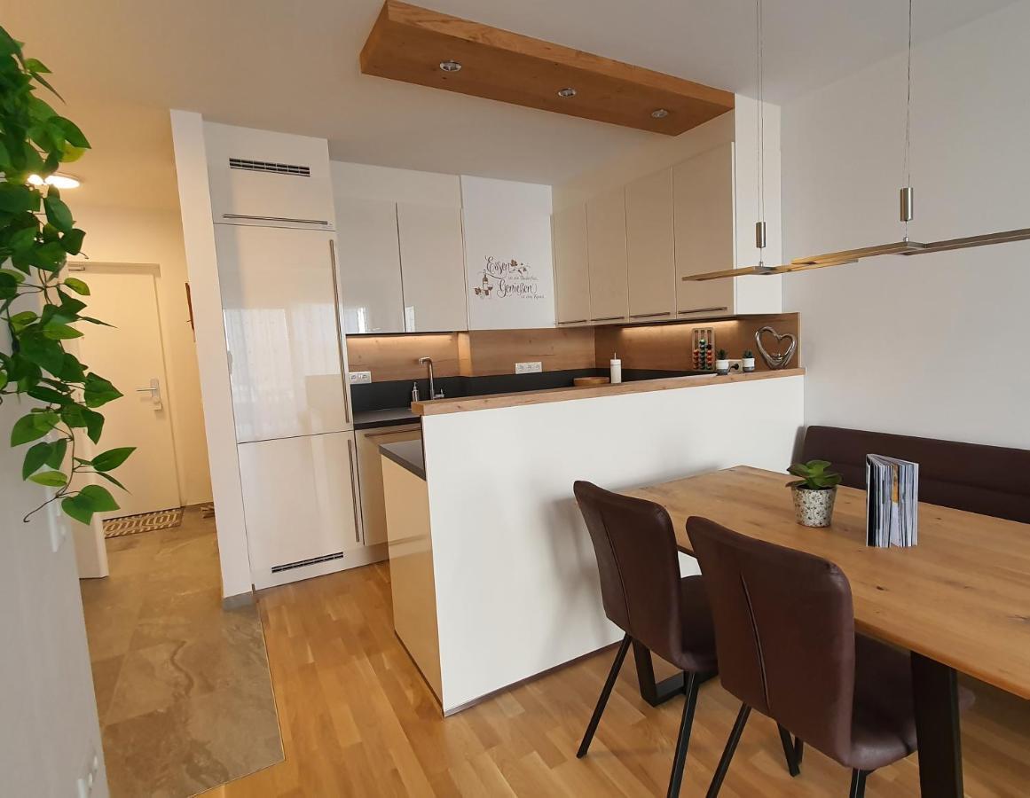 Luxurioeses Apartment Mit Garten & Terrasse In Der Naehe Vom See Im Schoenen Salzkammergut Gmunden Exterior foto